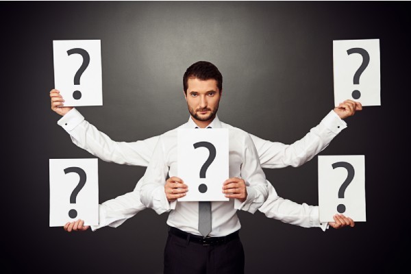 پرسیدن سوالات بیش از حد در گفتگوی پیش از ازدواج